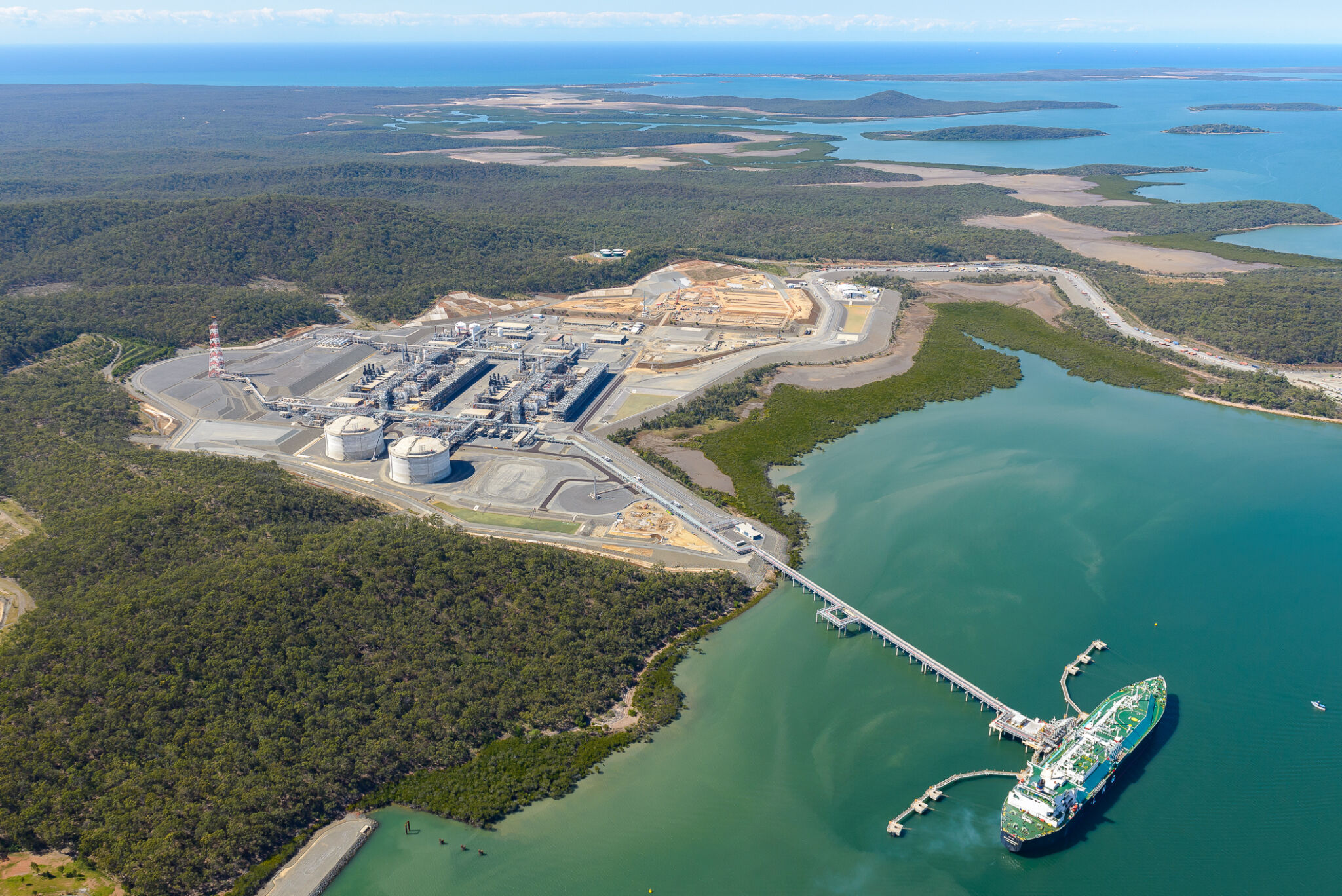 Gladstone-LNG-plants-boost-exports-in-October